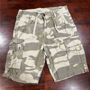 Men's CSG Camouflage Cargo Shorts Size 32